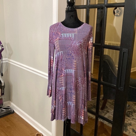 𝅺BCBG SIZE MED DRESS super soft - Picture 1 of 6